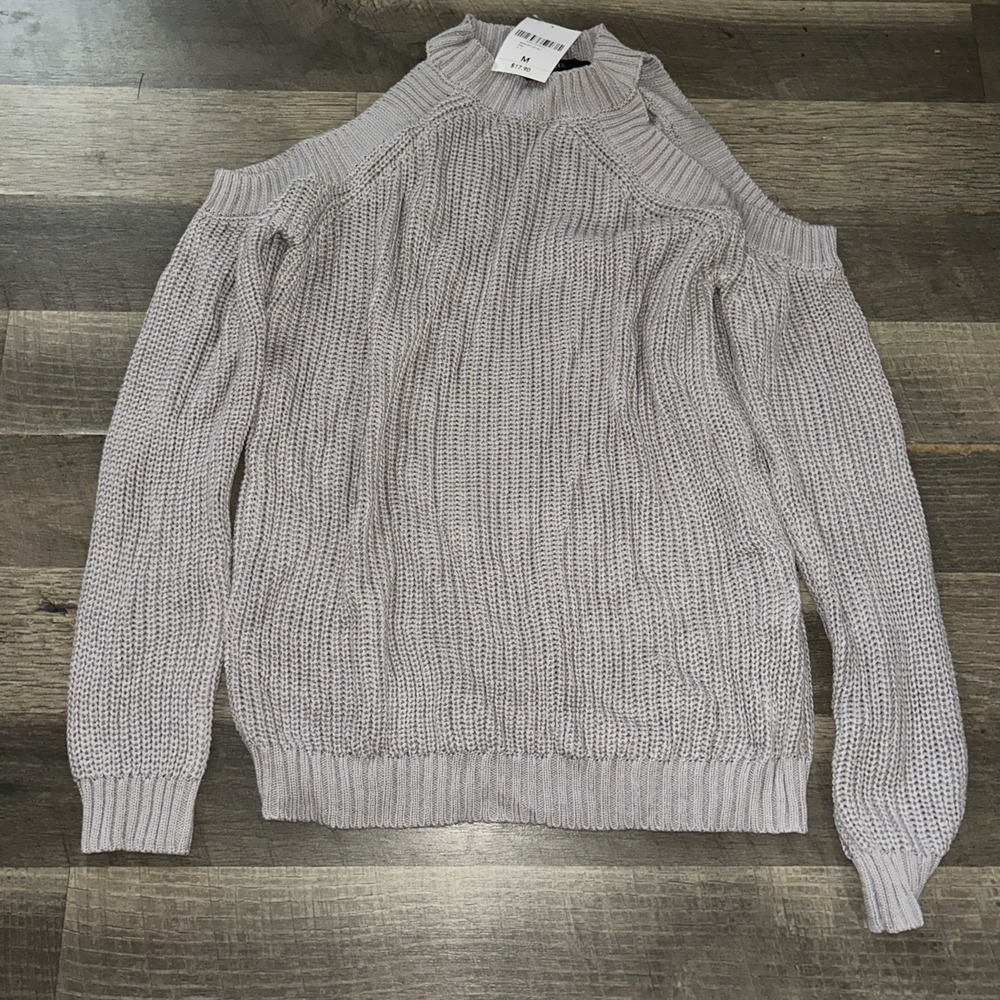 Forever 21 Ribbed Open-Shoulder Sweater Light GrayRound Neckline Size (M) Cotton